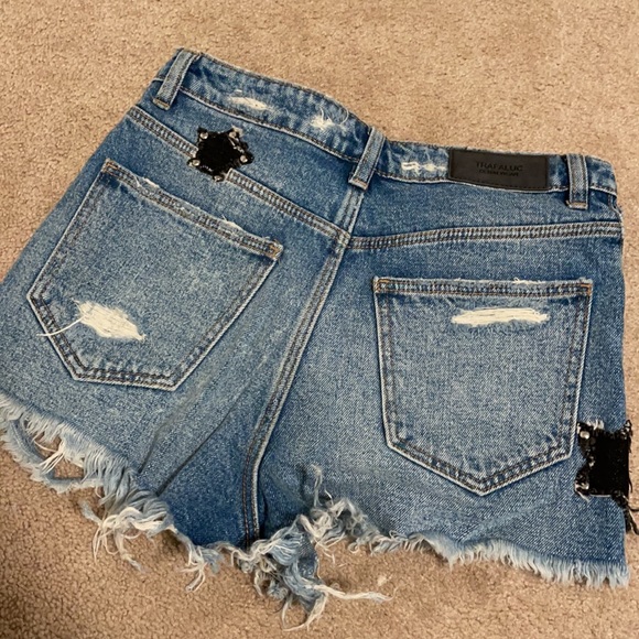 Star Embroidered Denim Shorts - Picture 3 of 3